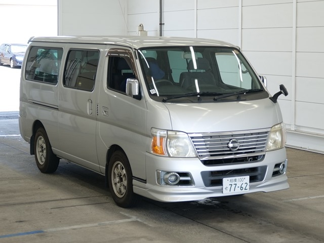 NISSAN CARAVAN — фото