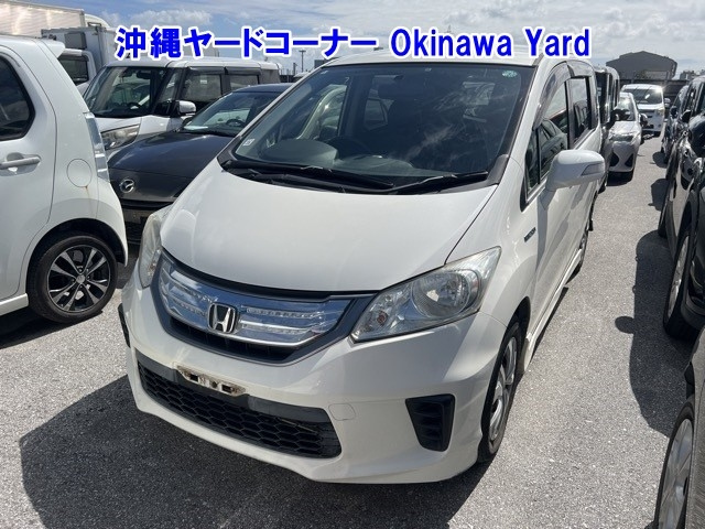 HONDA FREED — фото