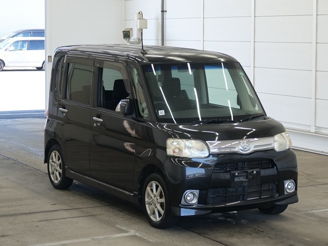DAIHATSU TANTO — фото