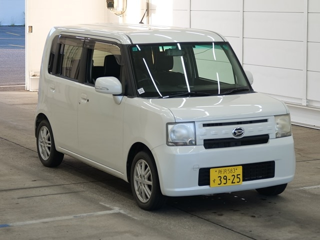 DAIHATSU MOVE — фото