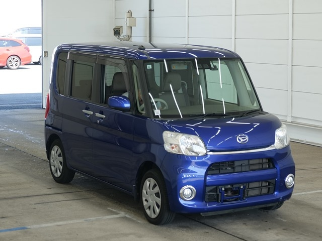 DAIHATSU TANTO — фото
