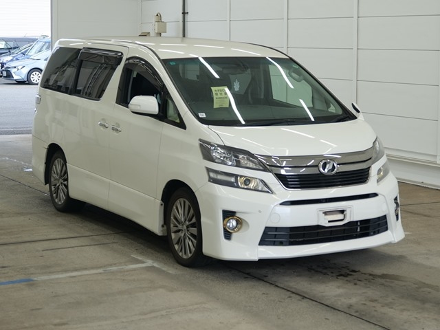 TOYOTA VELLFIRE — фото