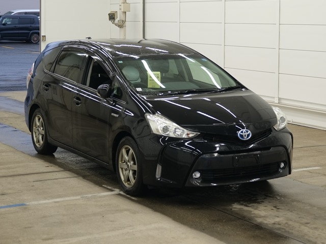 TOYOTA PRIUS — фото