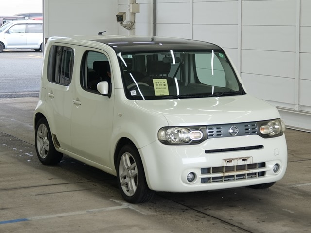NISSAN CUBE — фото