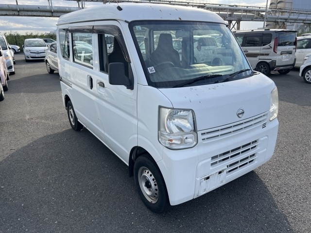 NISSAN CLIPPER — фото
