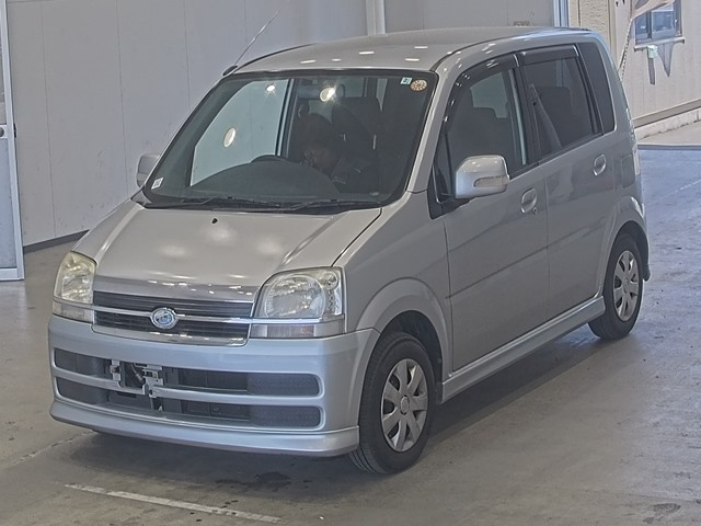 DAIHATSU MOVE — фото