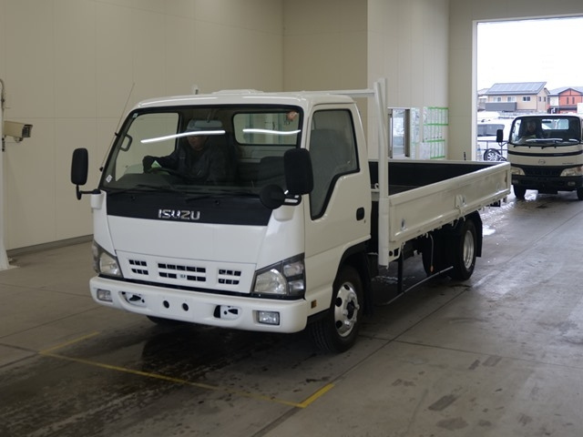 ISUZU ELF — фото