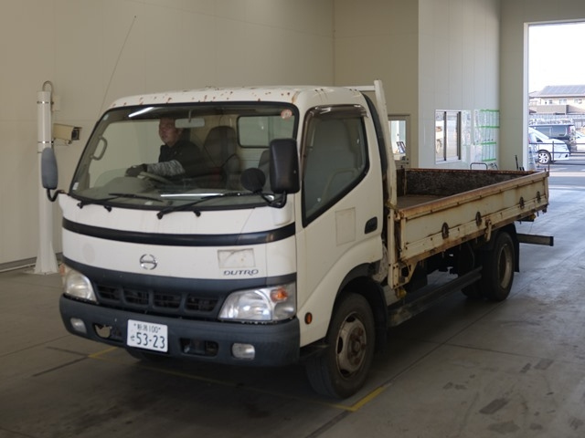 HINO DUTRO — фото