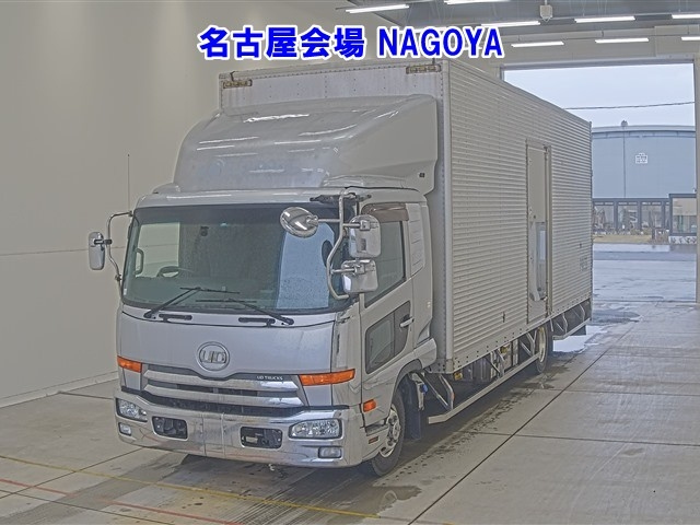 NISSAN CONDOR — фото