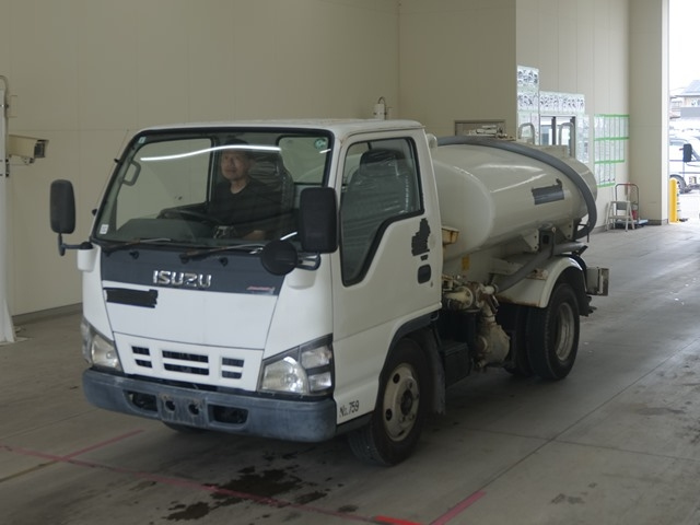 ISUZU ELF — фото
