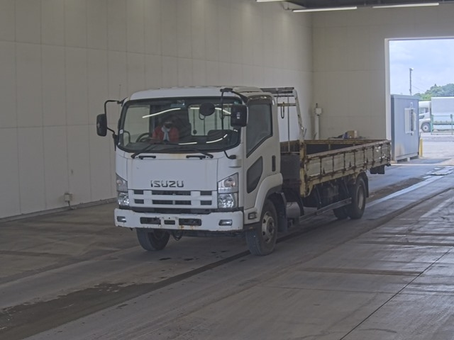 ISUZU FORWARD — фото