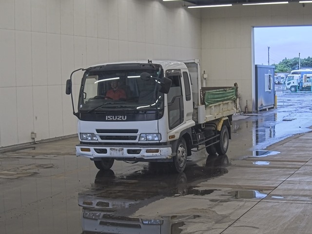 ISUZU FORWARD — фото