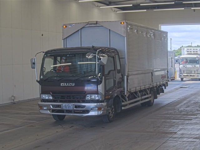 ISUZU FORWARD — фото