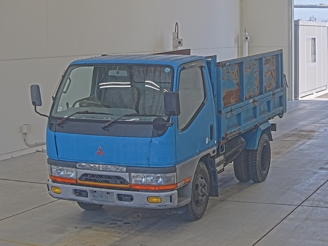 MITSUBISHI CANTER — фото