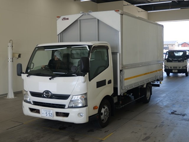 HINO DUTRO — фото