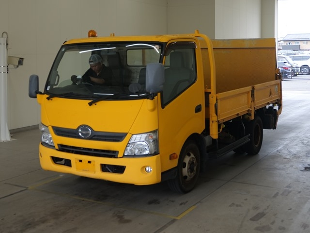 HINO DUTRO — фото
