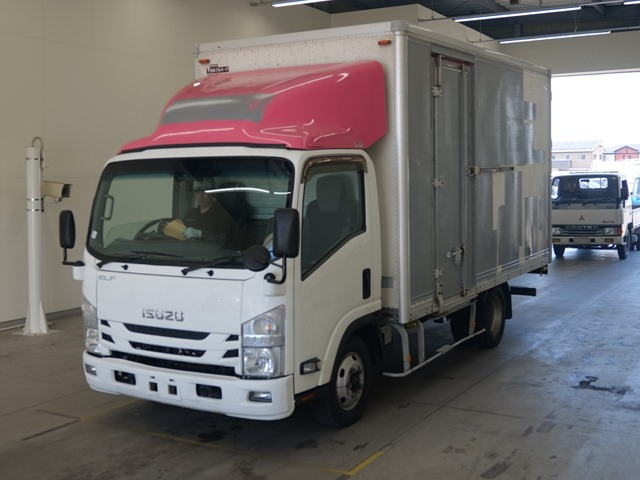 ISUZU ELF — фото