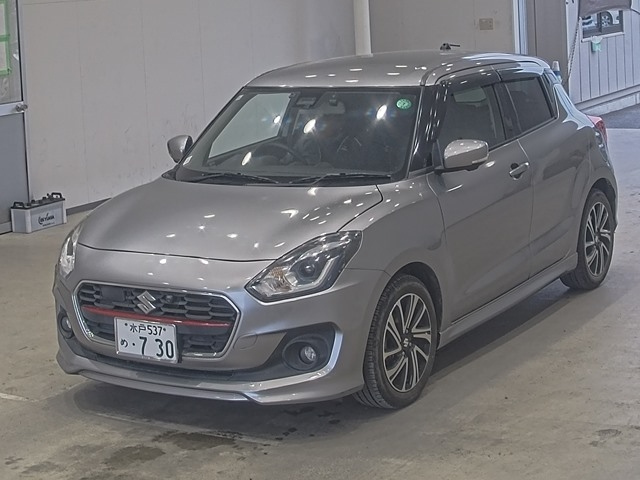 SUZUKI SWIFT — фото