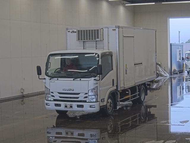 ISUZU ELF — фото