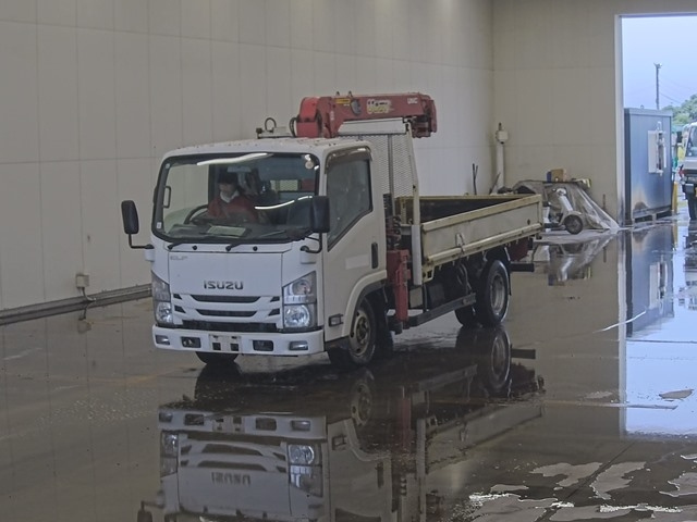 ISUZU ELF — фото