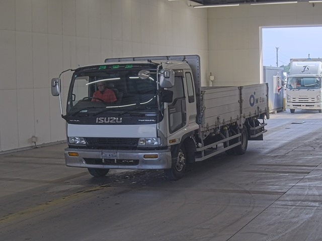 ISUZU FORWARD — фото
