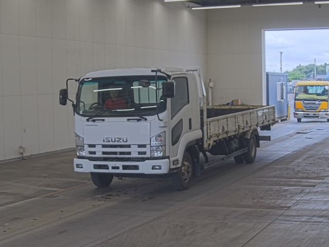 ISUZU FORWARD — фото
