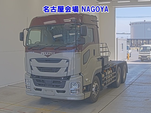 ISUZU GIGA — фото