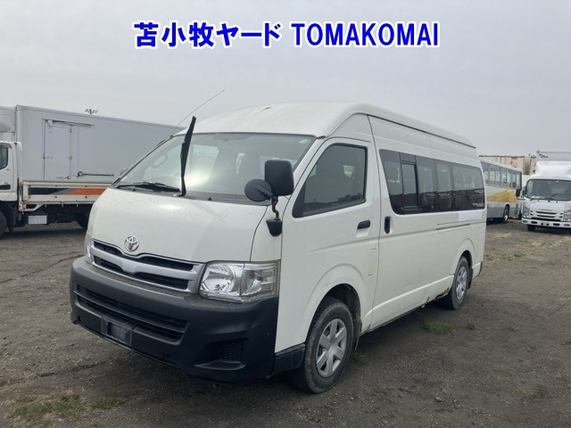 TOYOTA HIACE — фото