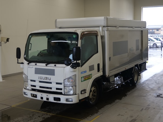 ISUZU ELF — фото