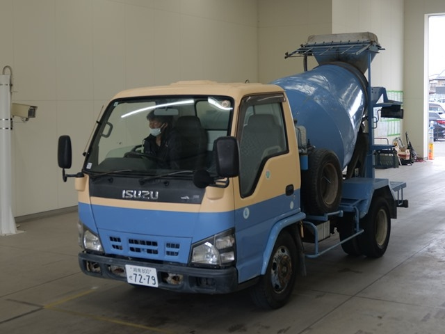 ISUZU ELF — фото