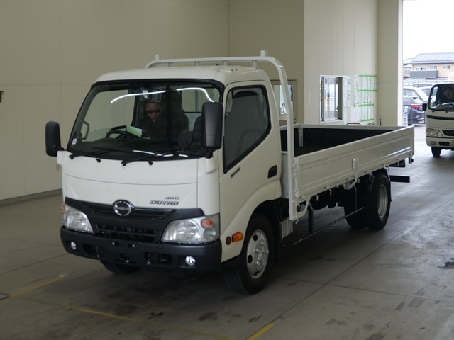 HINO DUTRO — фото