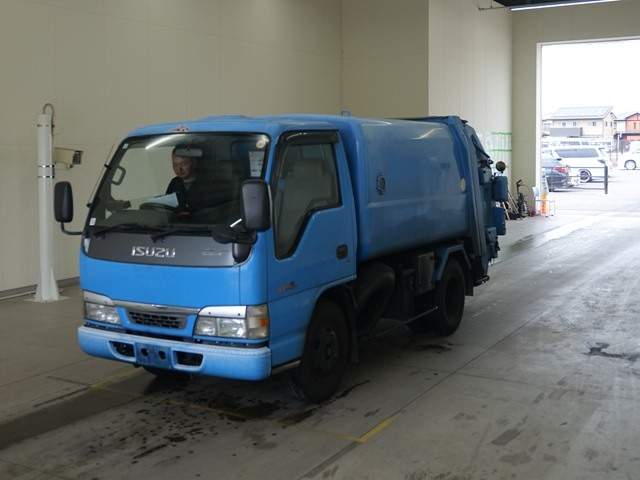ISUZU ELF — фото