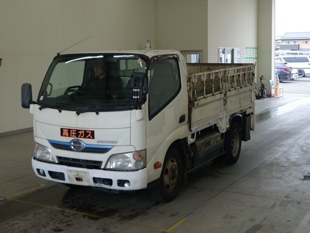 HINO DUTRO — фото