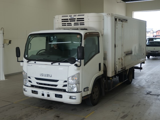 ISUZU ELF — фото