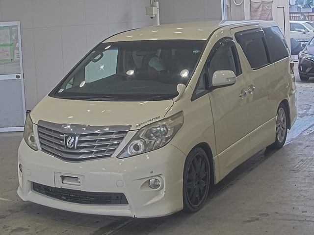 TOYOTA ALPHARD — фото
