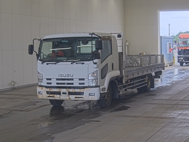 ISUZU FORWARD — фото