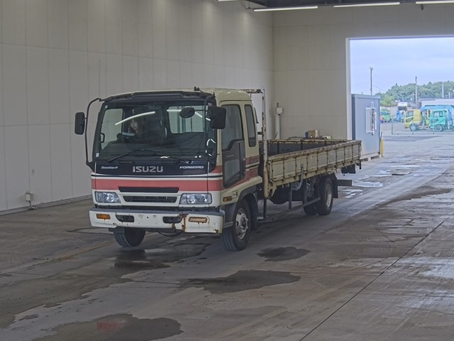 ISUZU FORWARD — фото