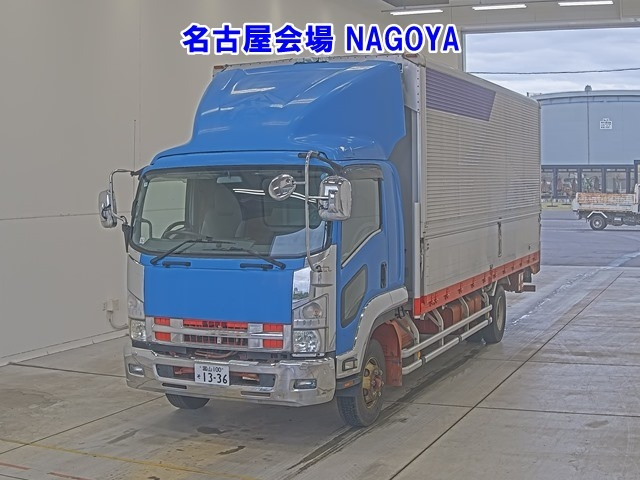 ISUZU FORWARD — фото