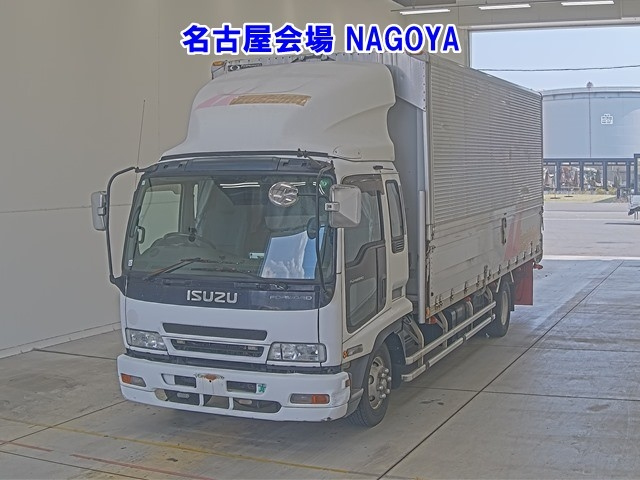 ISUZU FORWARD — фото