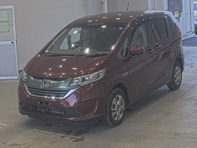 HONDA FREED — фото
