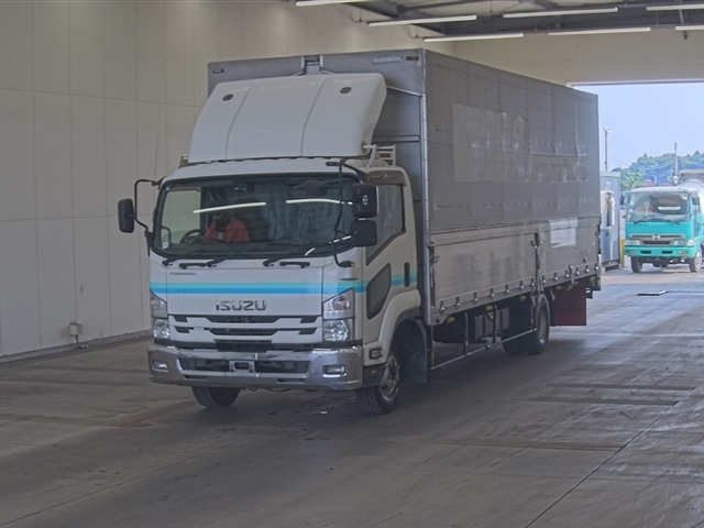 ISUZU FORWARD — фото