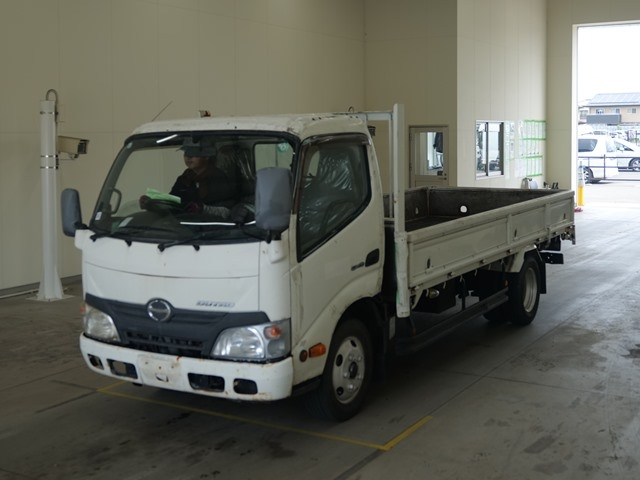 HINO DUTRO — фото