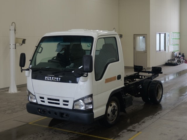 ISUZU ELF — фото