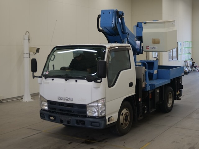 ISUZU ELF — фото
