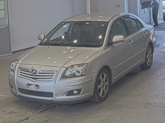 TOYOTA AVENSIS SEDAN