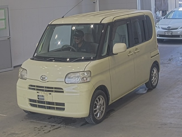 DAIHATSU TANTO — фото