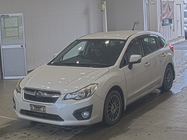 SUBARU IMPREZA — фото