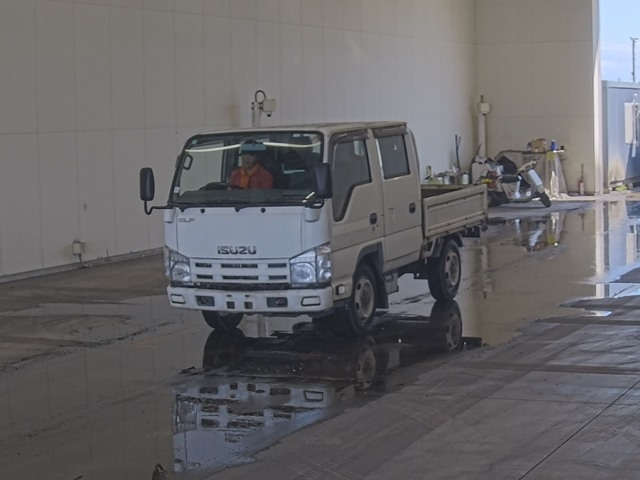 ISUZU ELF — фото