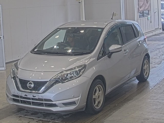 NISSAN NOTE — фото