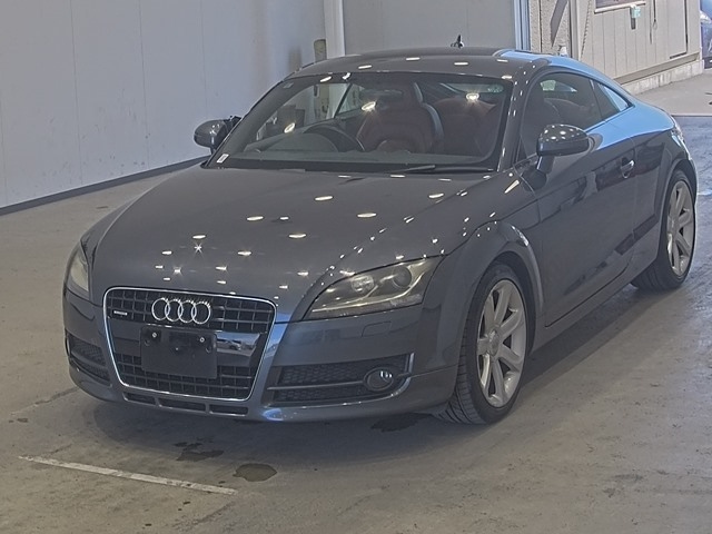 AUDI TT — фото
